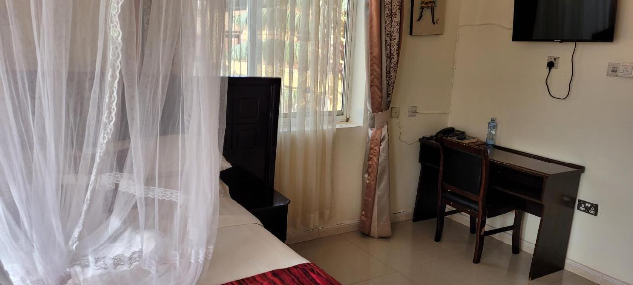 Glory Summit Hotel Hoima Esterno foto