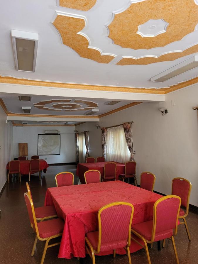 Glory Summit Hotel Hoima Esterno foto