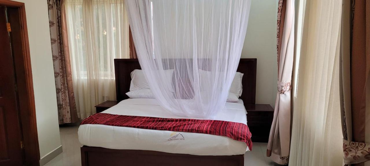 Glory Summit Hotel Hoima Esterno foto
