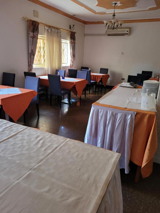 Glory Summit Hotel Hoima Esterno foto