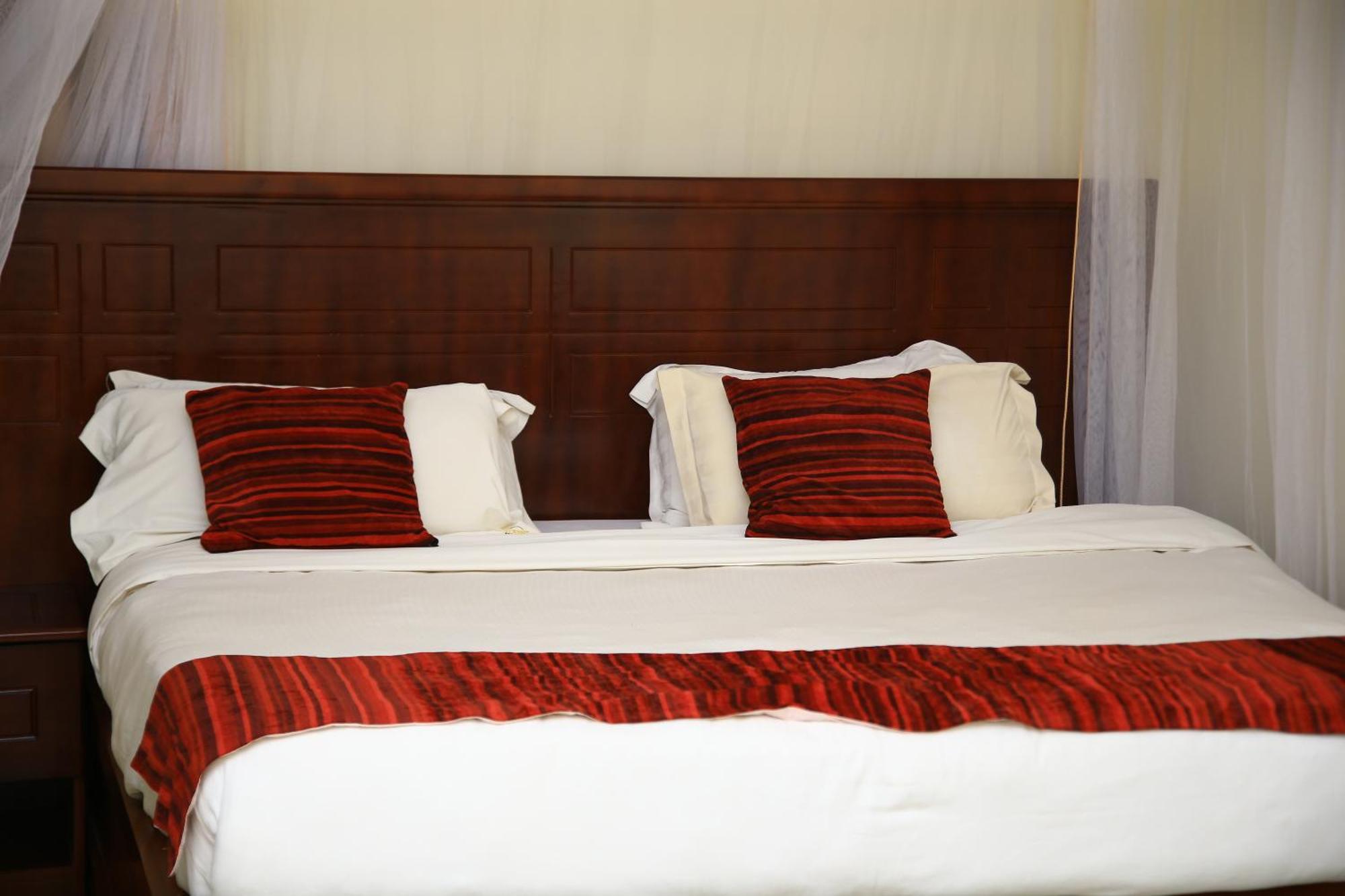 Glory Summit Hotel Hoima Esterno foto