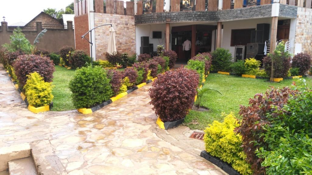 Glory Summit Hotel Hoima Esterno foto