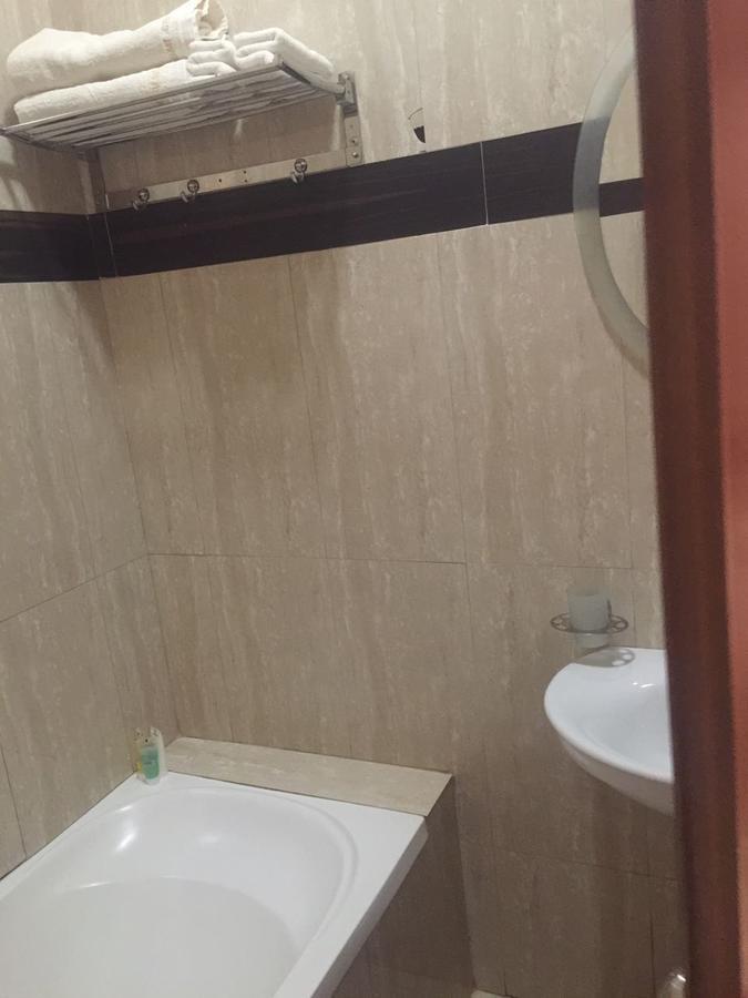 Glory Summit Hotel Hoima Esterno foto