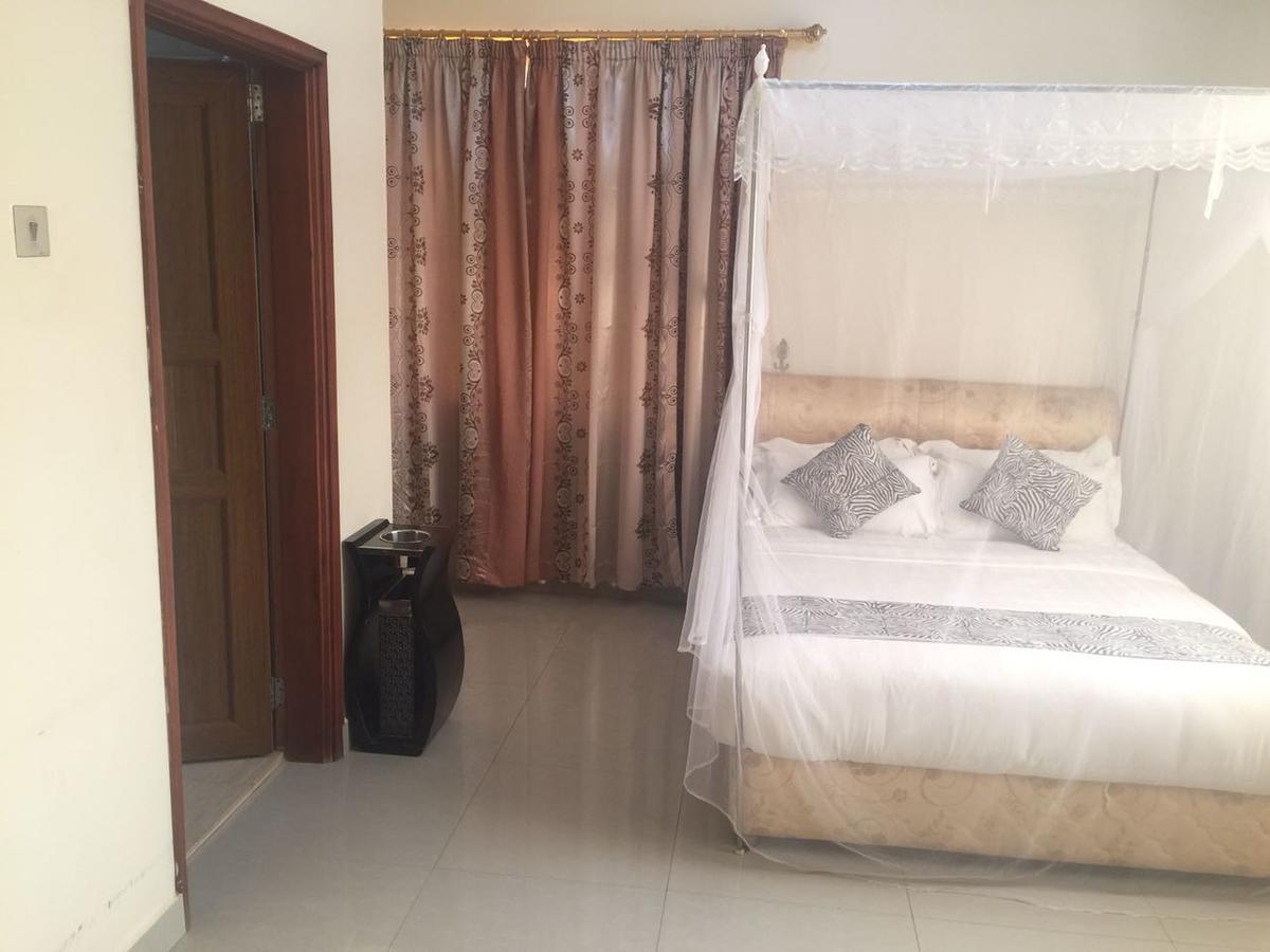 Glory Summit Hotel Hoima Esterno foto