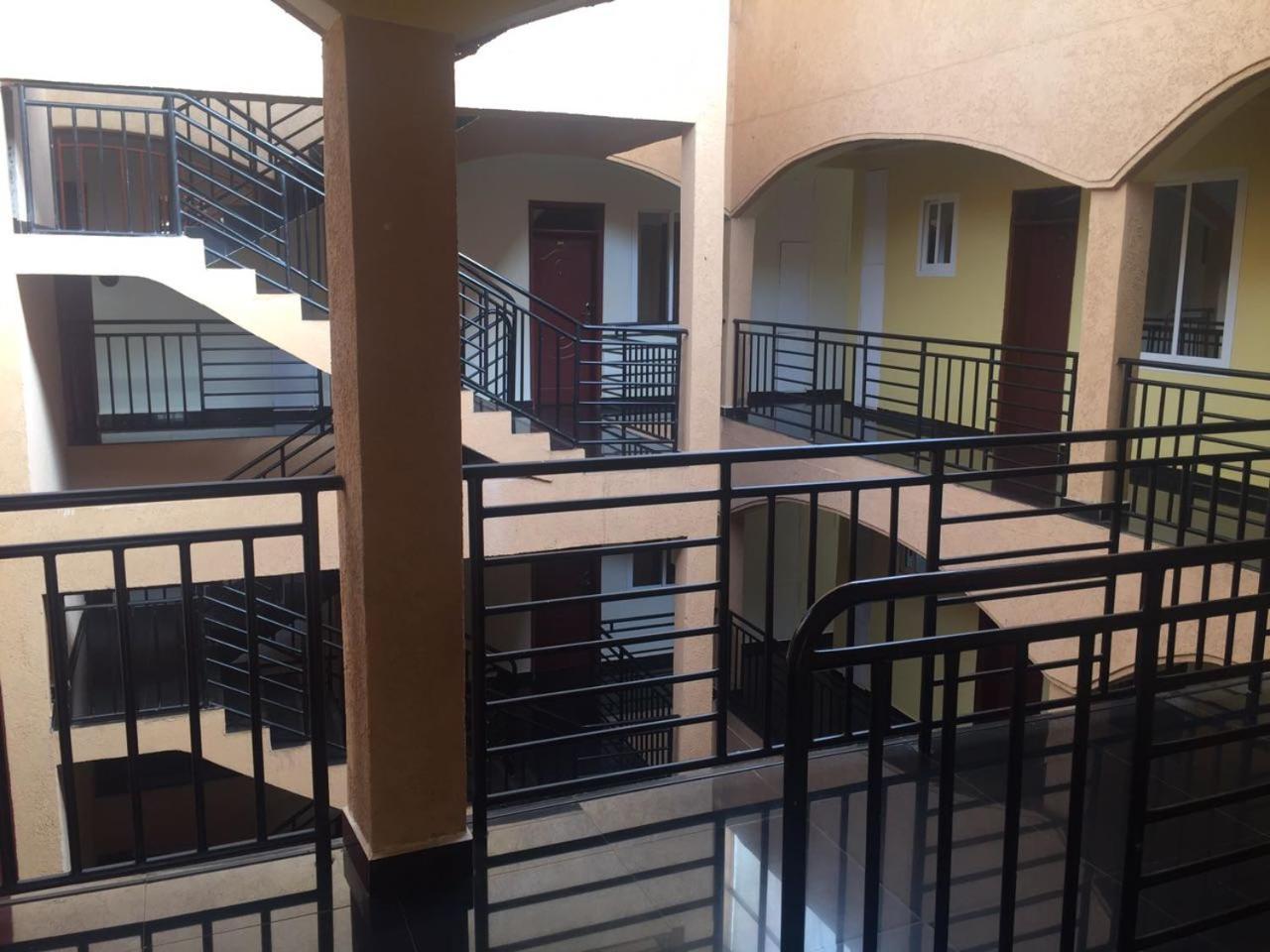 Glory Summit Hotel Hoima Esterno foto