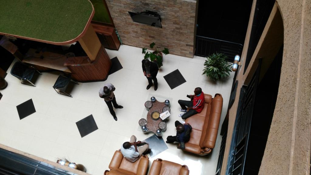 Glory Summit Hotel Hoima Esterno foto